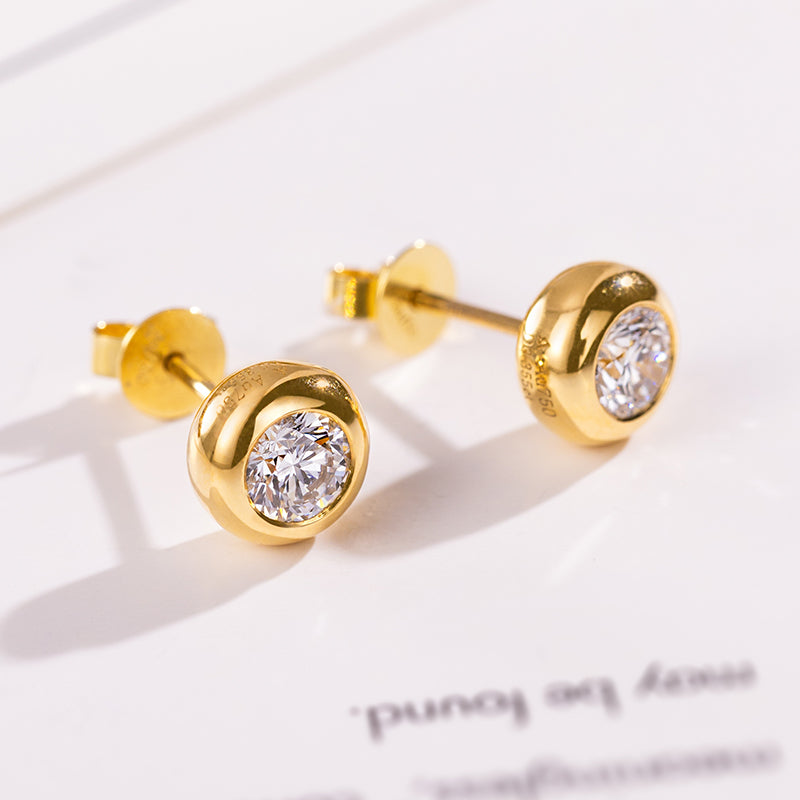 Classic Bezel Diamond Stud Earrings. (0.2 ct. Round cut)