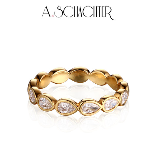 Infinity Pear Band（0.52 ct. Pear cut)