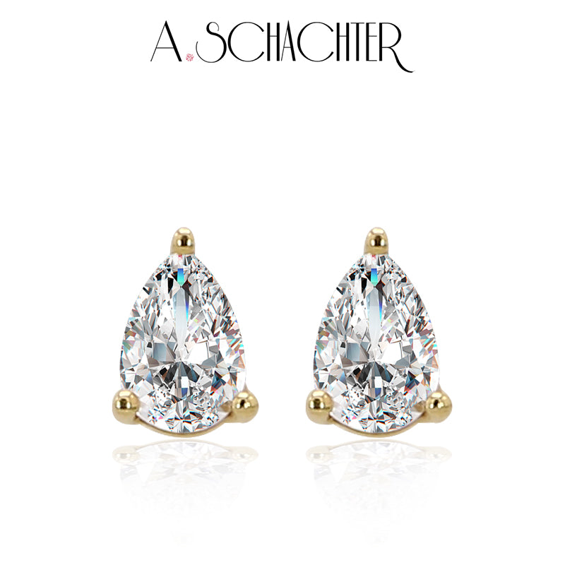 Petite Pear Diamond Studs（0.3 ct. Pear cut)