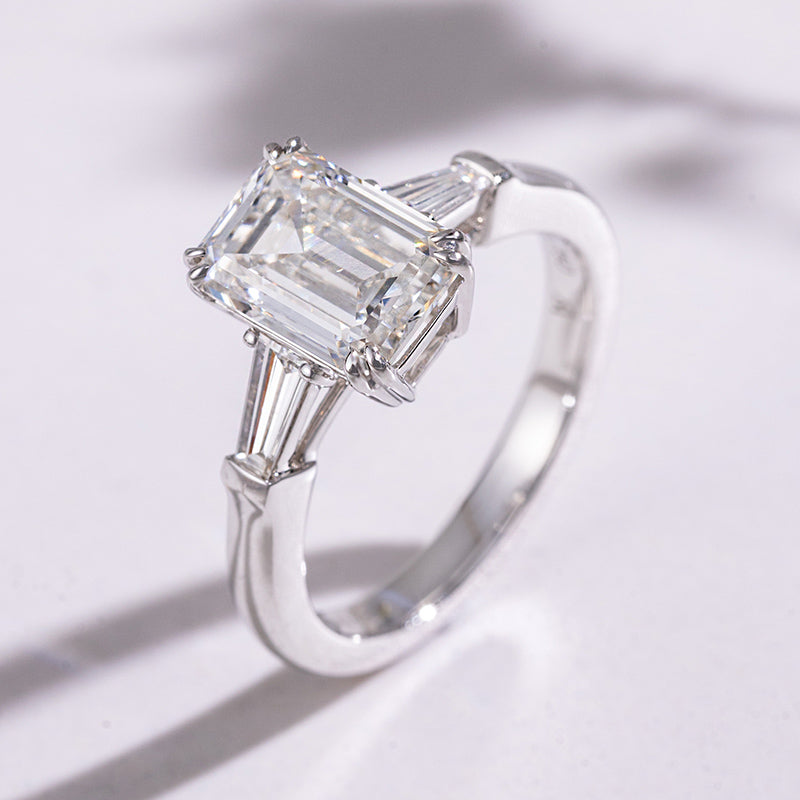 Luminous Grace Emerald Ring （3.01 ct. emerald cut)