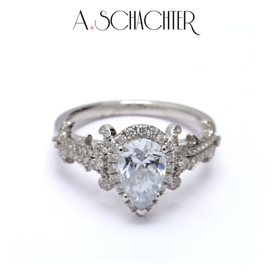 Seraphina Pear Halo Diamond Ring （1.01 ct. Pear cut)