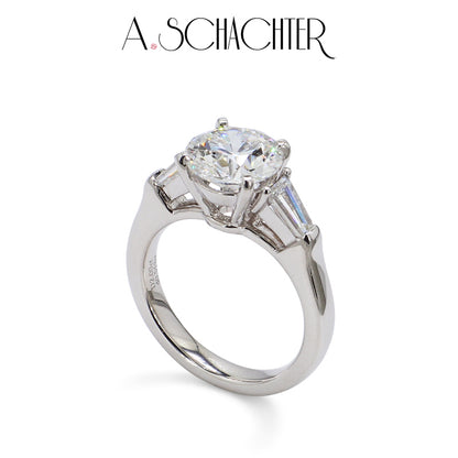 Luminous Grace Round Ring （2.01 ct. Round cut)
