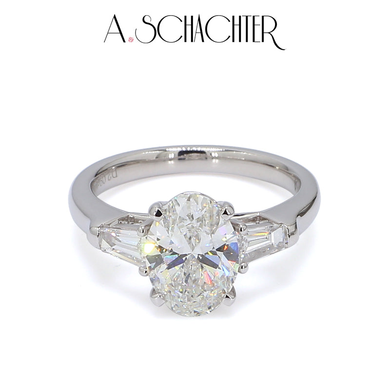 Luminous Grace Oval Ring （2 ct. Oval cut)
