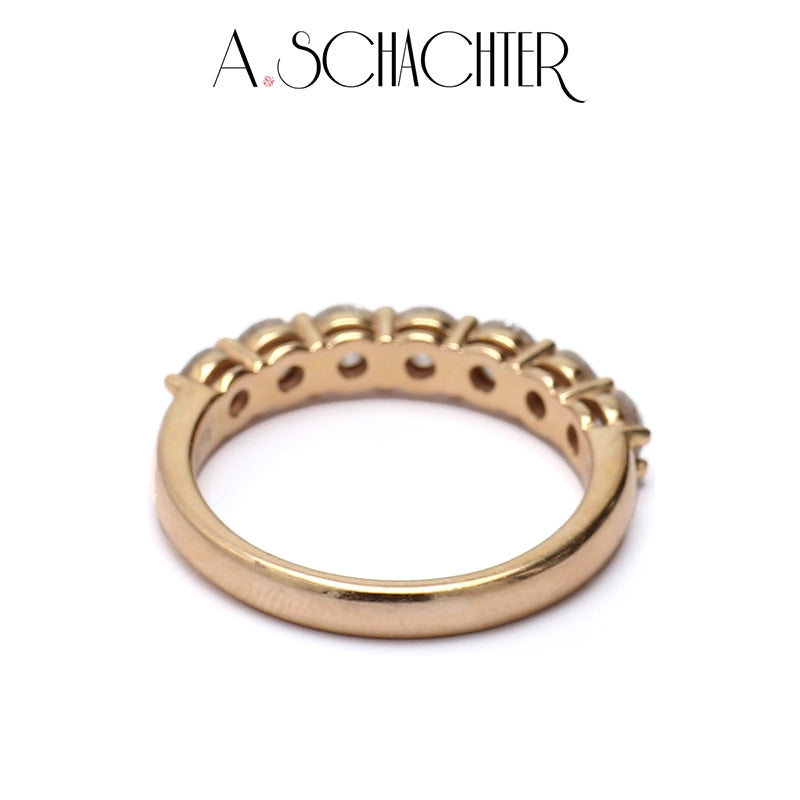 Classic Radiance Diamond Eternity Band （0.1 ct * 7. Round cut)