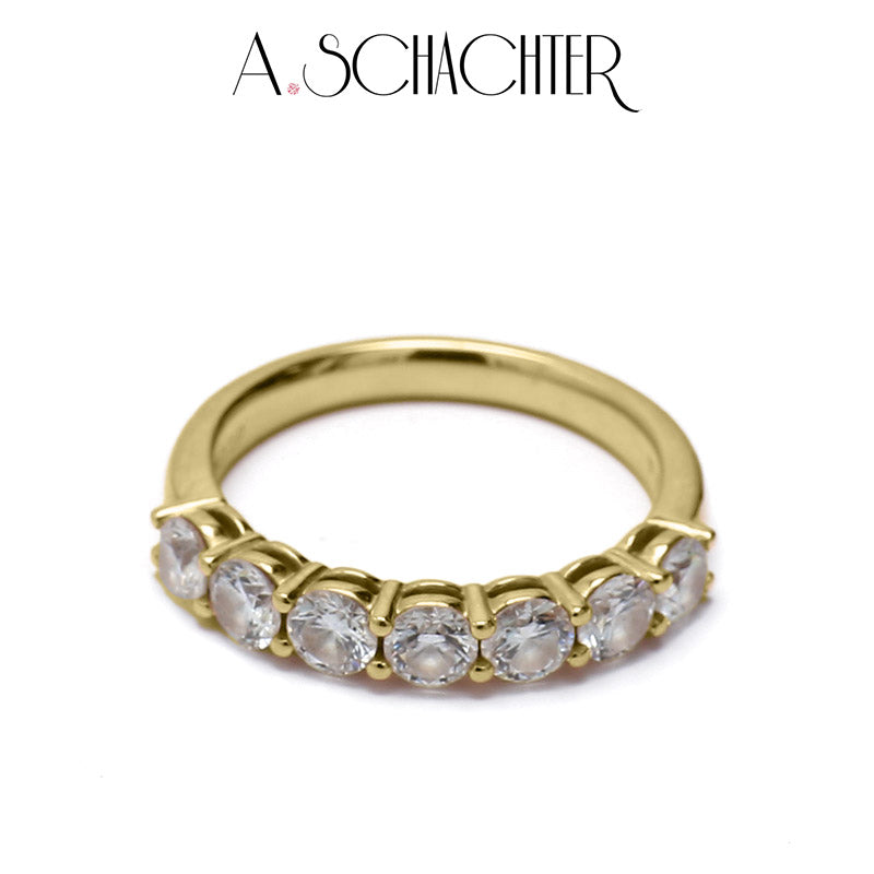 Classic Radiance Diamond Eternity Band （0.1 ct * 7. Round cut)