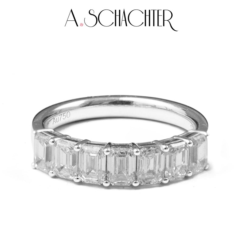 Classic Emerald Seven-Stone Diamond Band（0.2 ct*7. emerald cut)