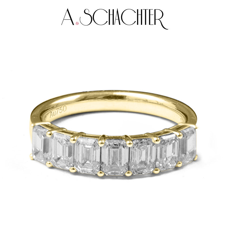 Classic Emerald Seven-Stone Diamond Band（0.2 ct*7. emerald cut)