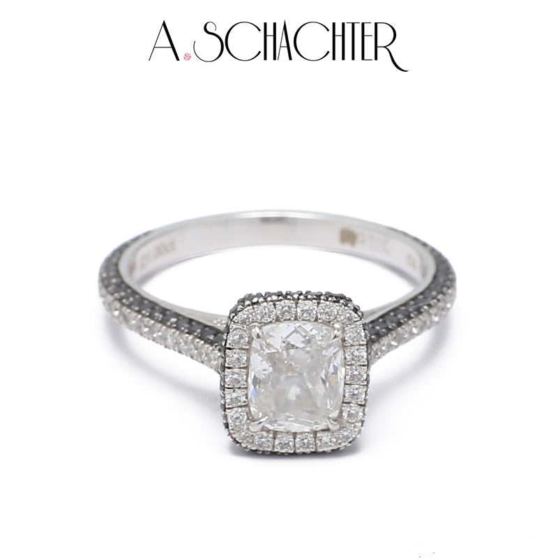 Noir & Lumière Halo Ring （1 ct. Cushion cut)
